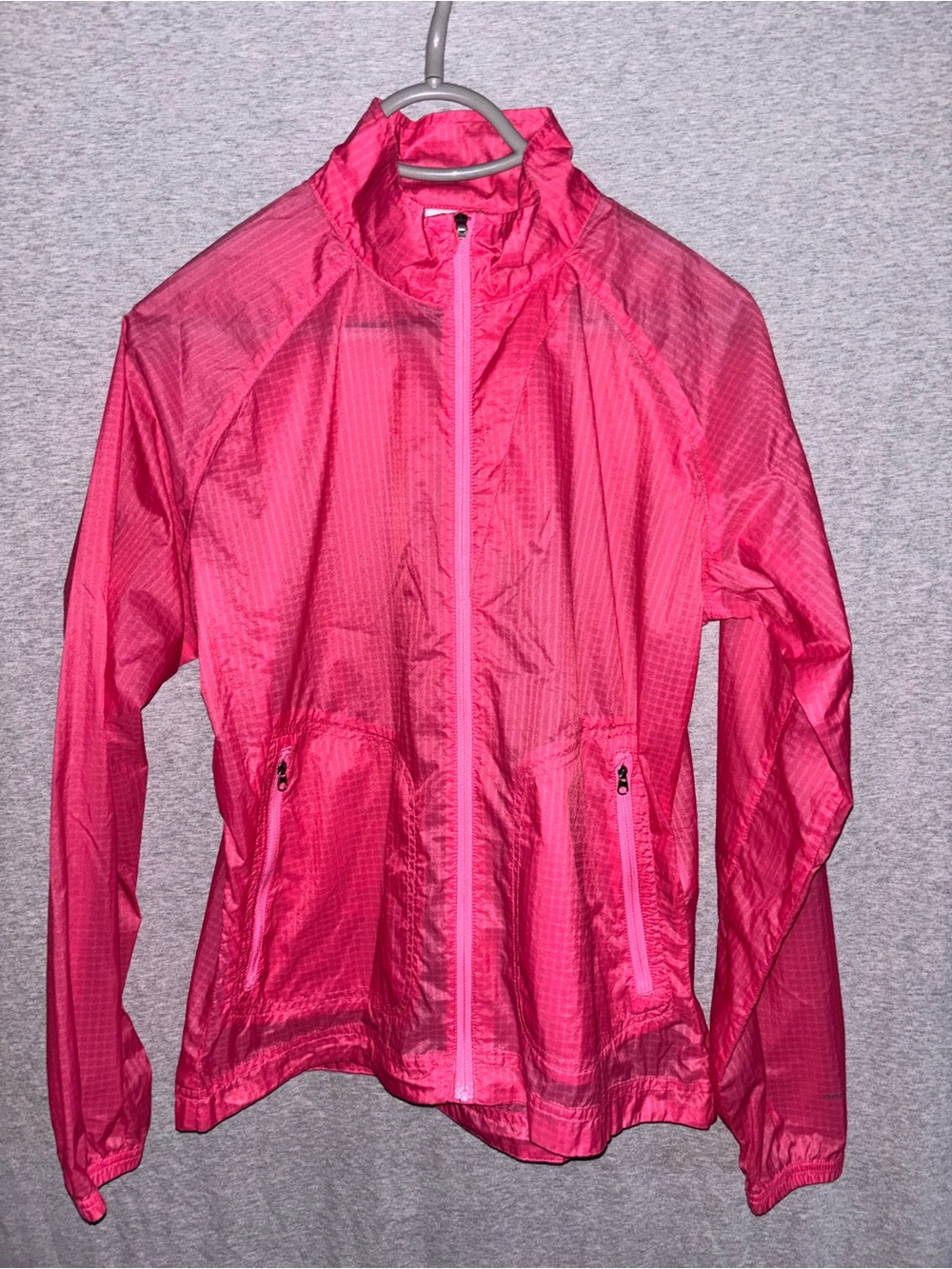Columbia Women’s Bright Pink Lightweight Utility Windbreaker Jacket Size Medium